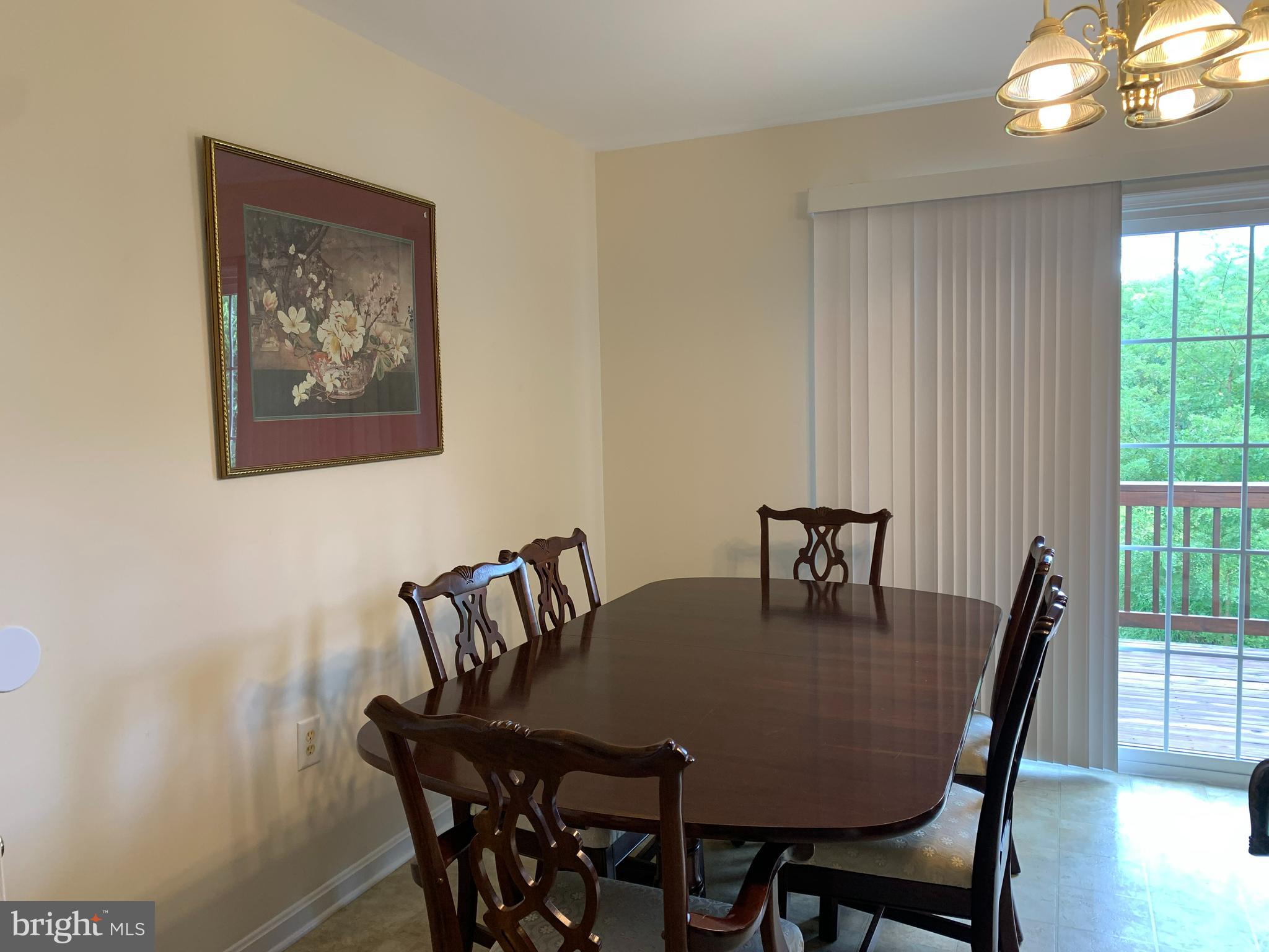 AMBER WOODS - Residential