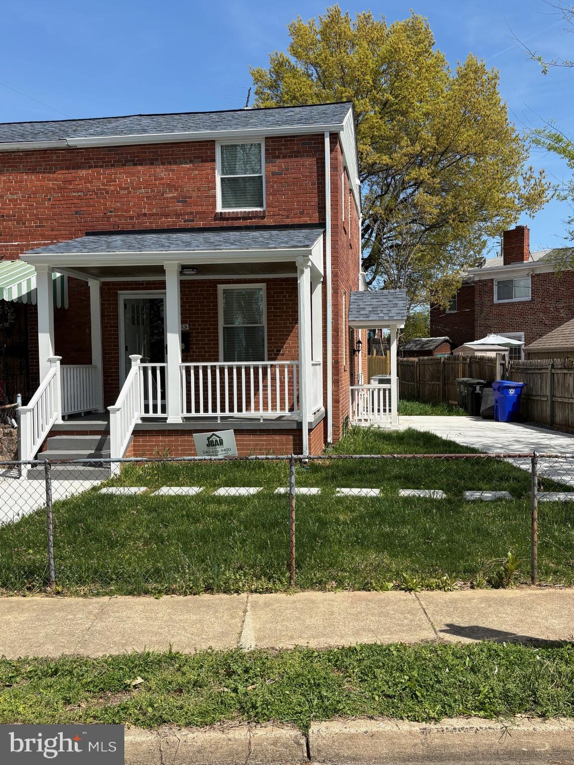 2449 S OAKLAND STREET