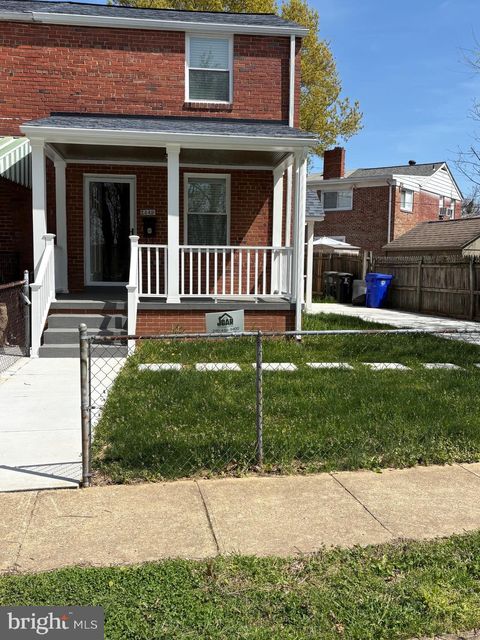 2449 S OAKLAND STREET ARLINGTON VA 22206