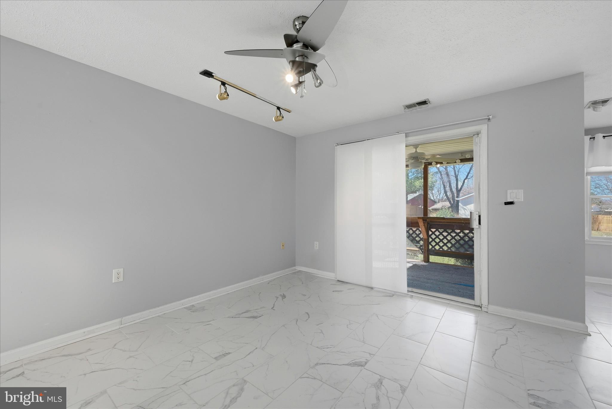 ALBIN VILLAGE - Residential