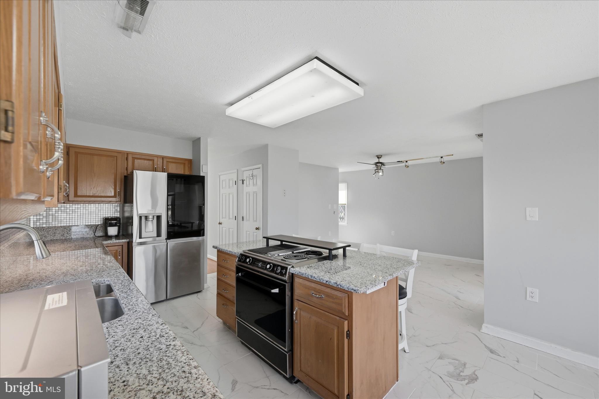 ALBIN VILLAGE - Residential