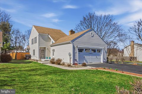 Homes For Sale - 100 Karakul Court<br/> STEPHENS CITY, VA 22655