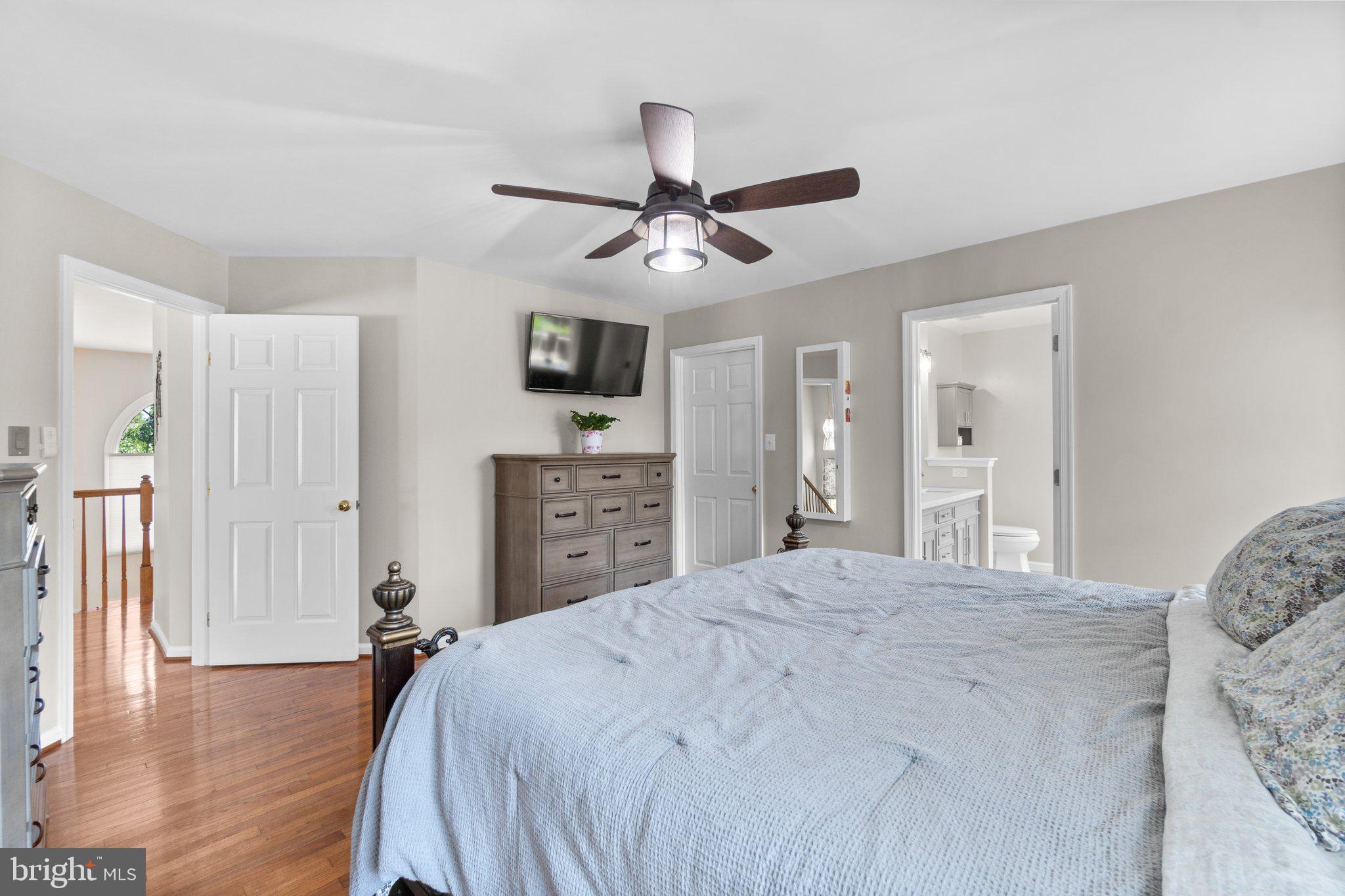 CAMBRIDGE FARMS - Residential