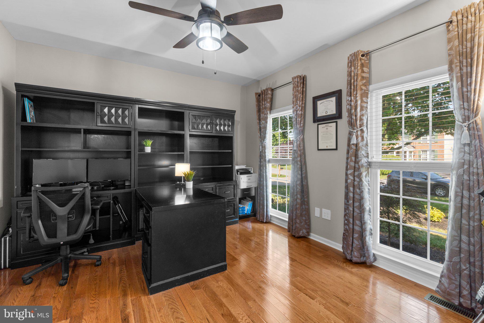 CAMBRIDGE FARMS - Residential