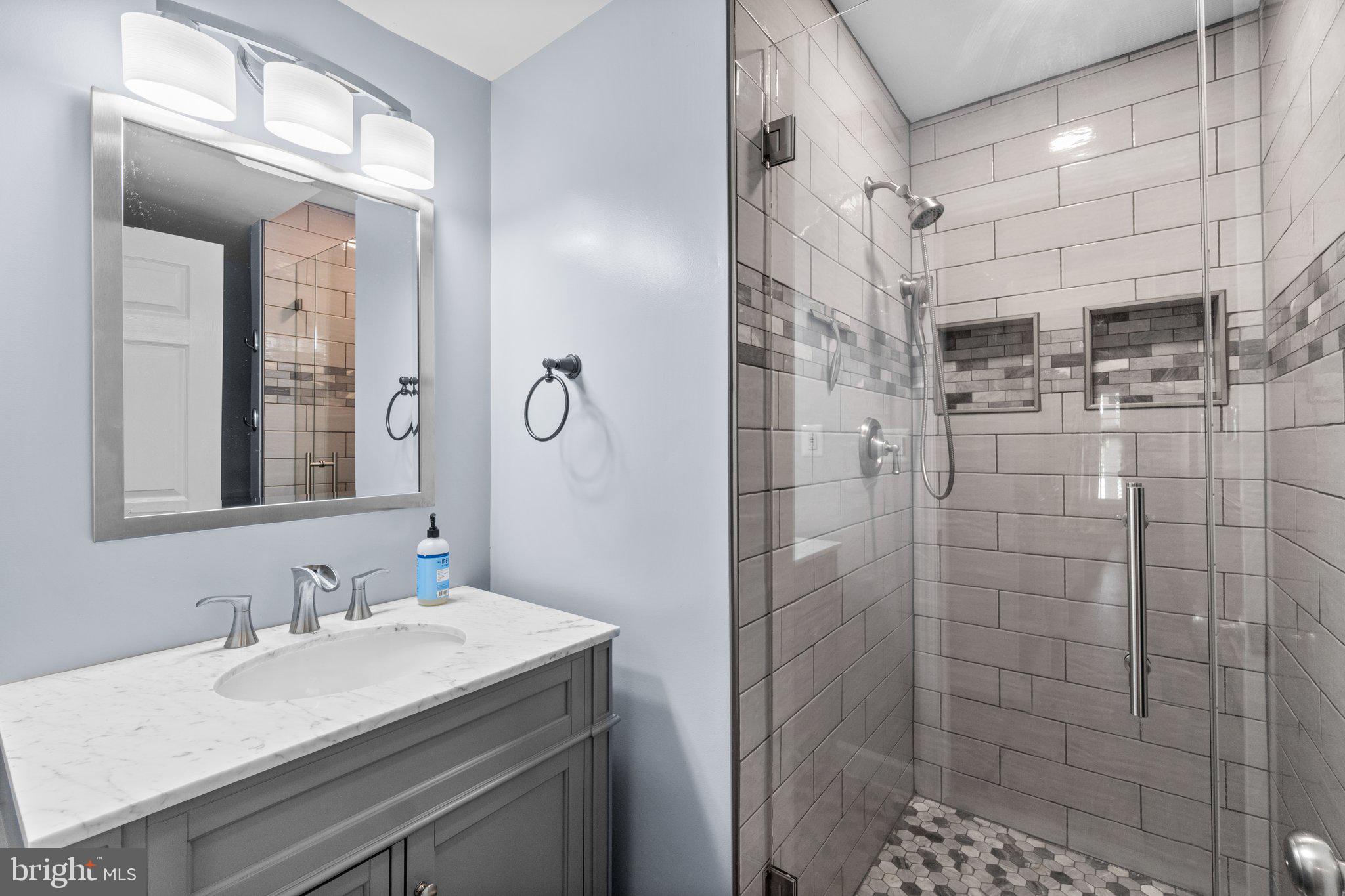 CAMBRIDGE FARMS - Residential