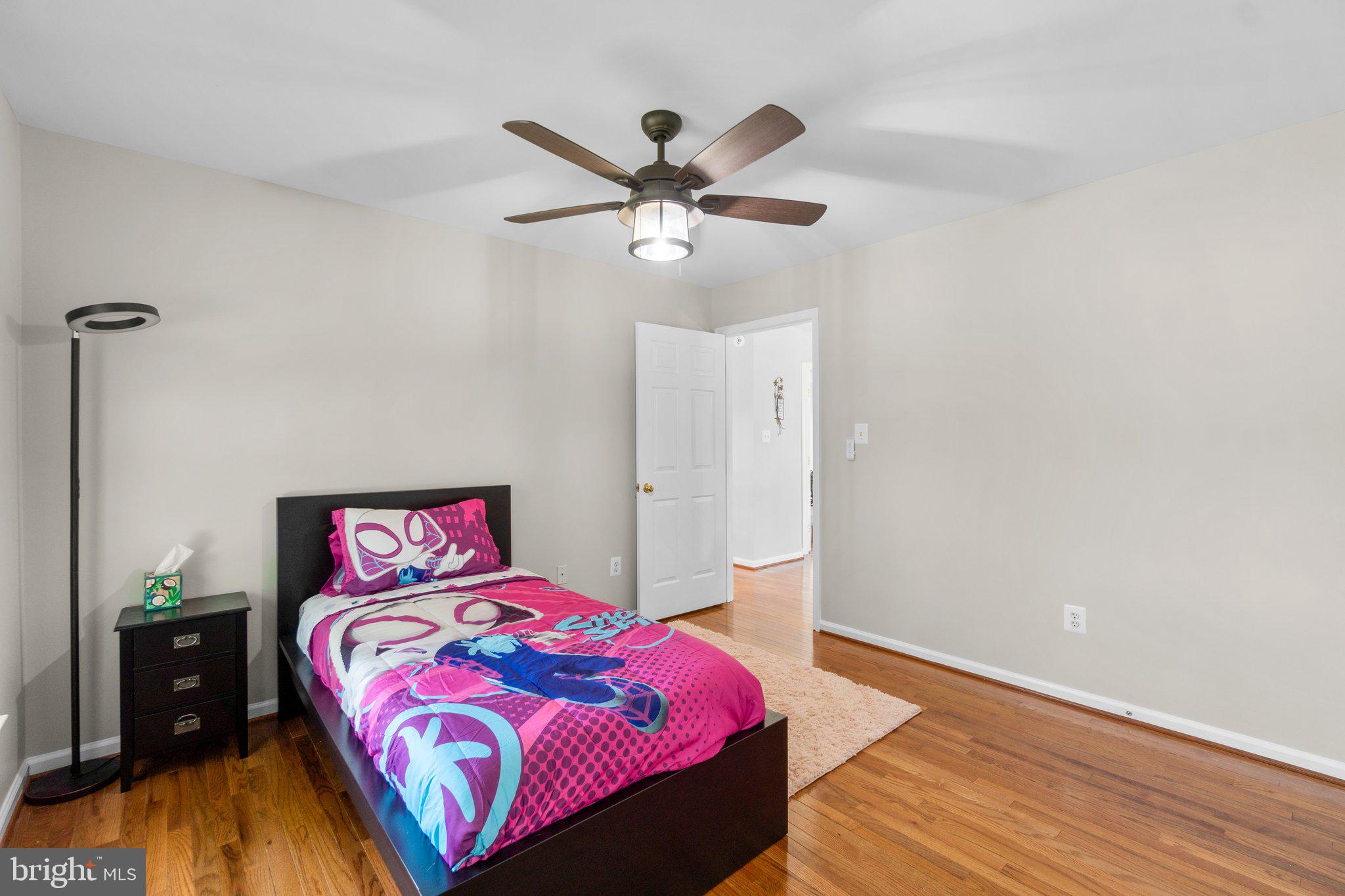 CAMBRIDGE FARMS - Residential