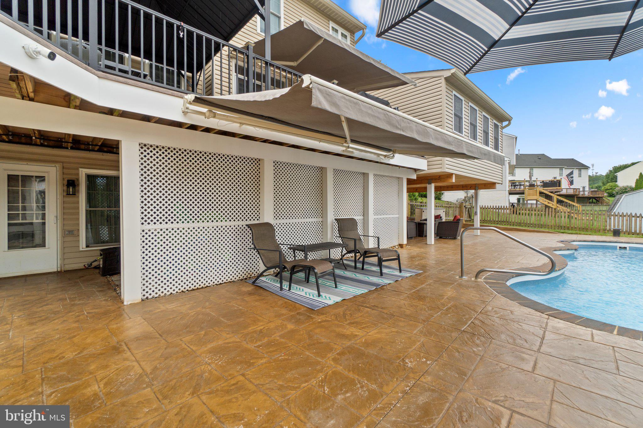 CAMBRIDGE FARMS - Residential