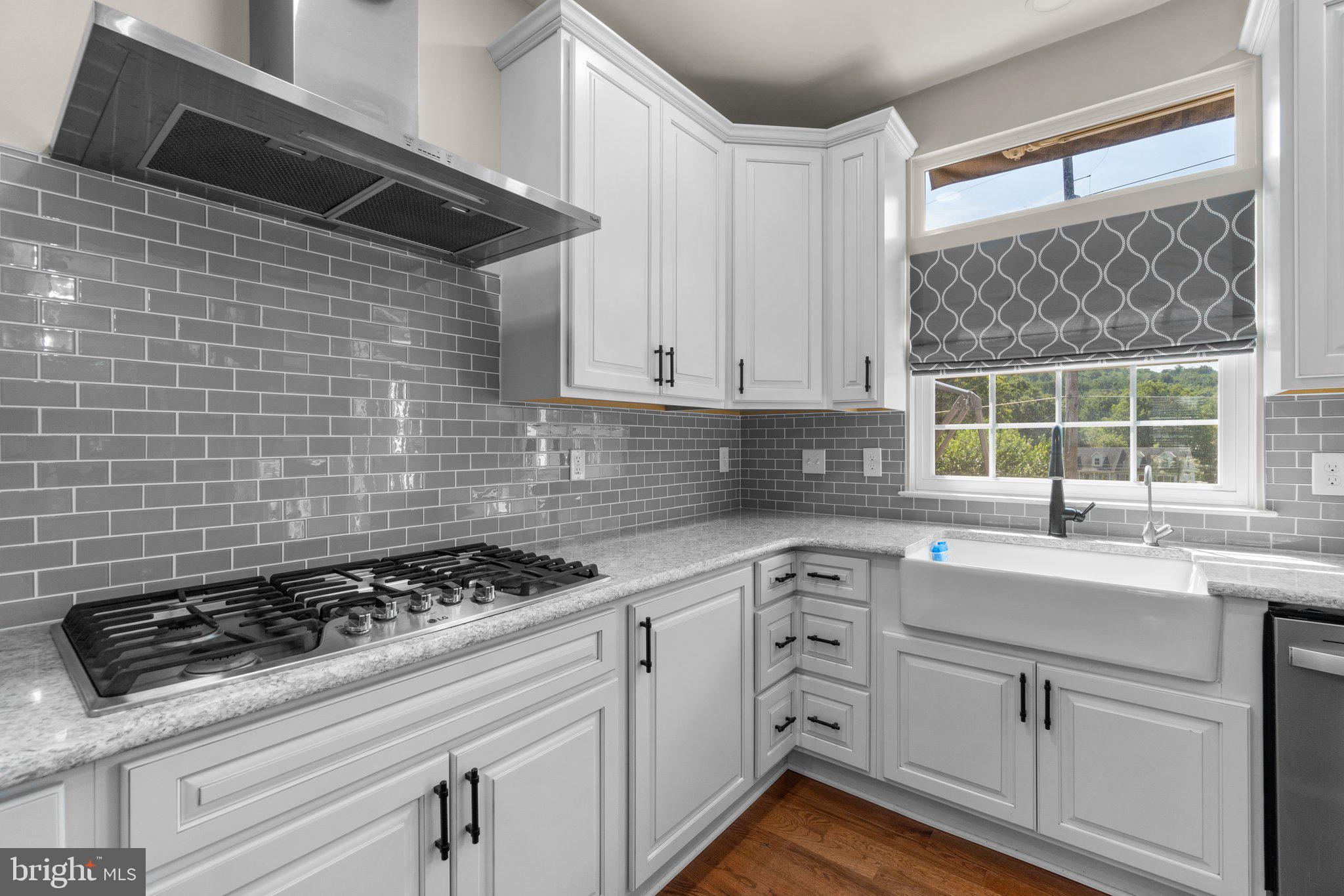 CAMBRIDGE FARMS - Residential