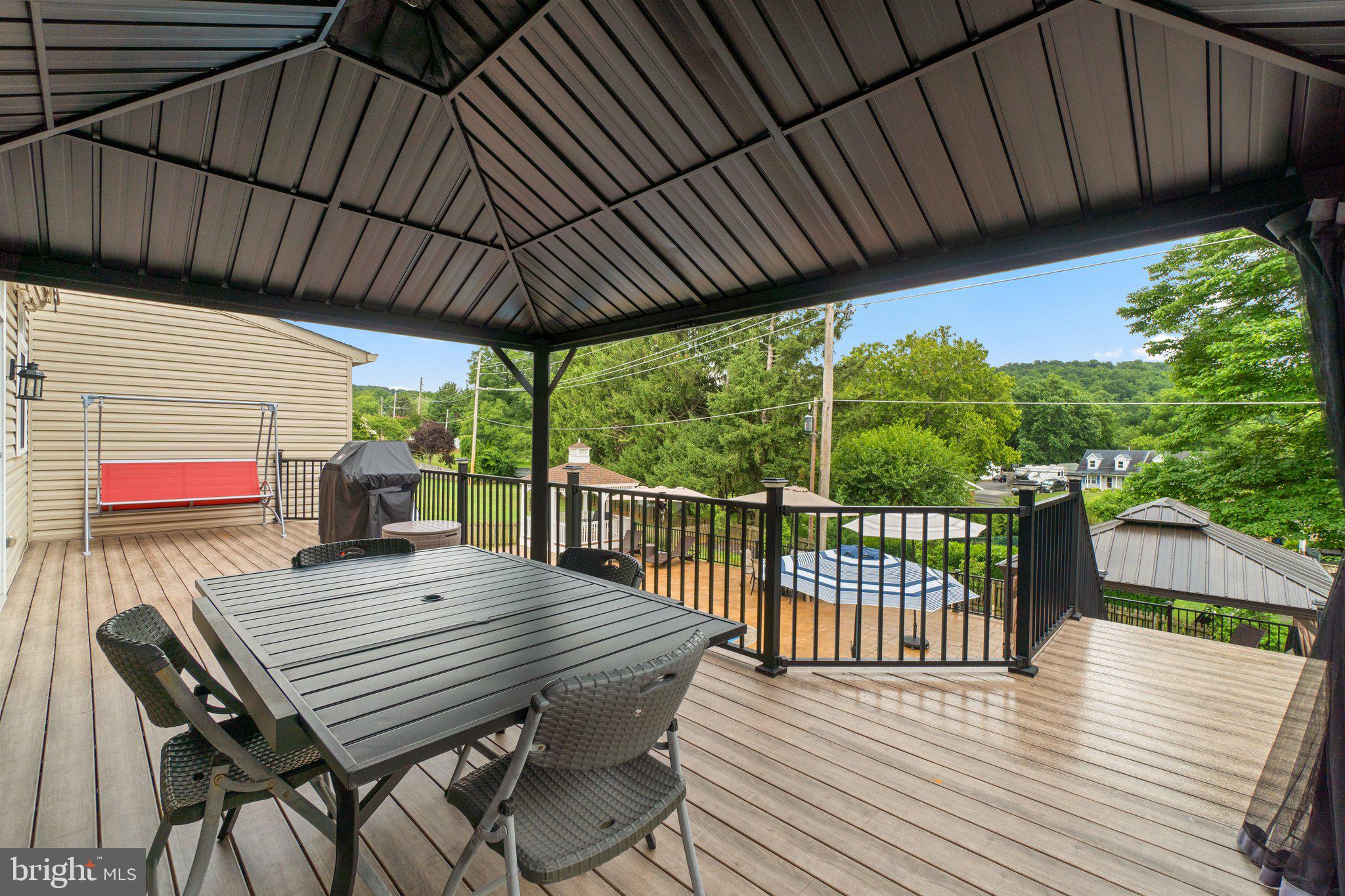 CAMBRIDGE FARMS - Residential