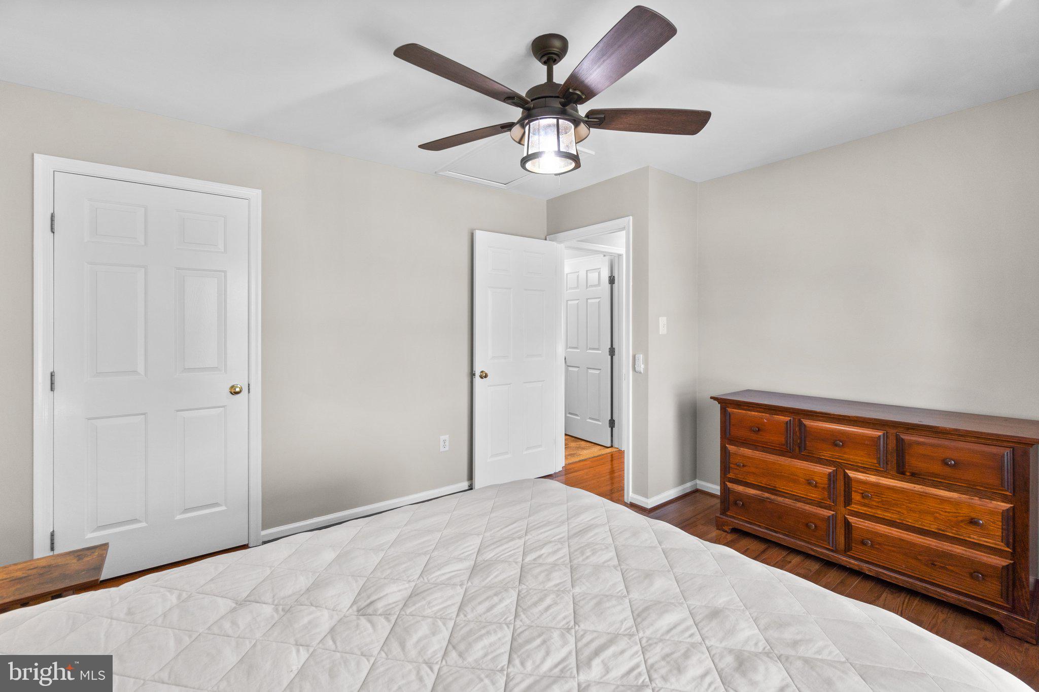 CAMBRIDGE FARMS - Residential