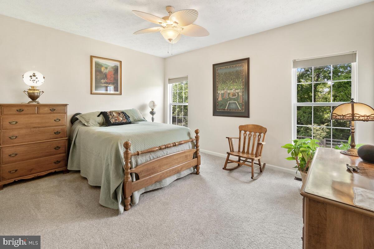 CAMBRIDGE FARMS - Residential