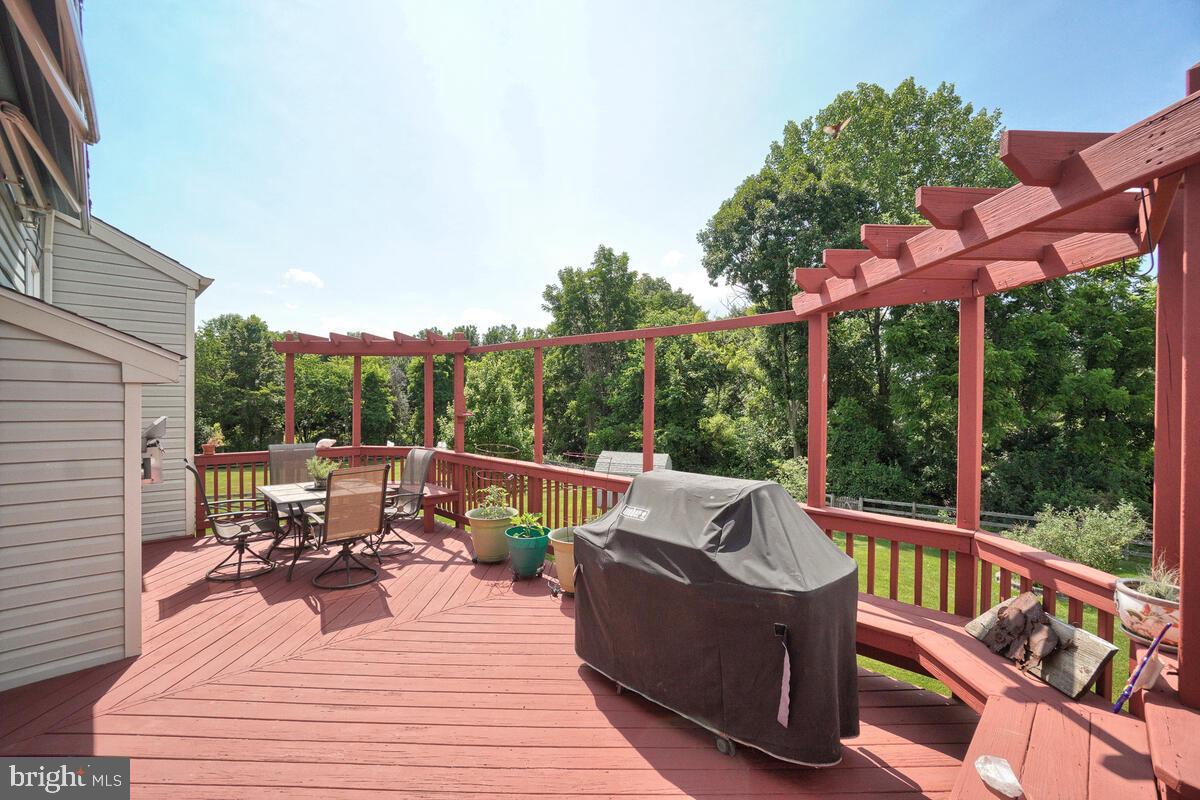 CAMBRIDGE FARMS - Residential