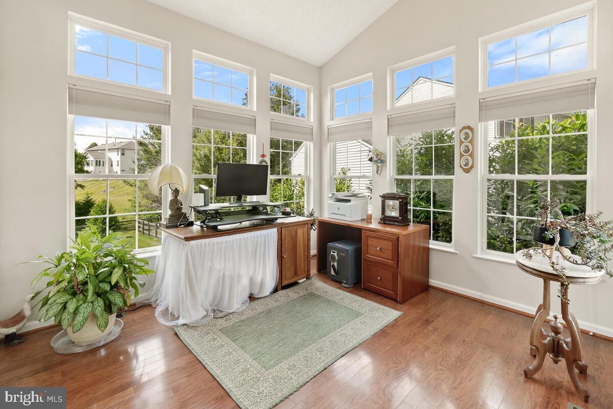 CAMBRIDGE FARMS - Residential