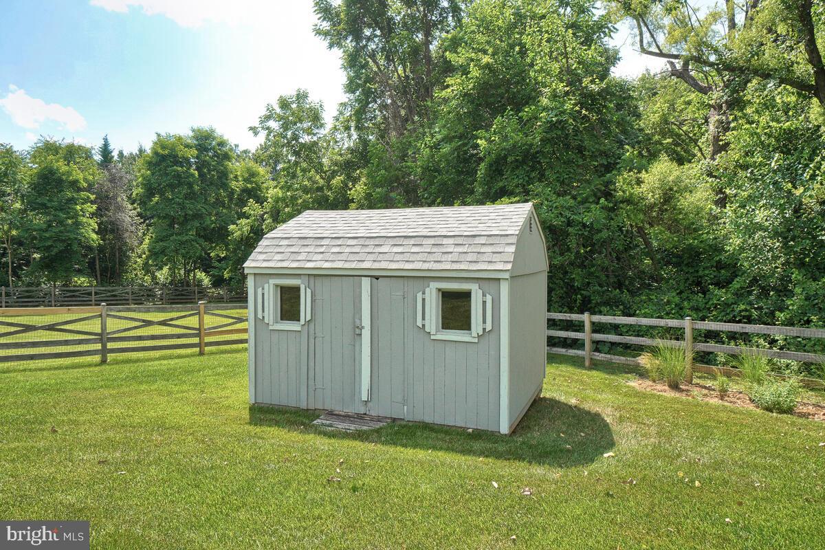 CAMBRIDGE FARMS - Residential