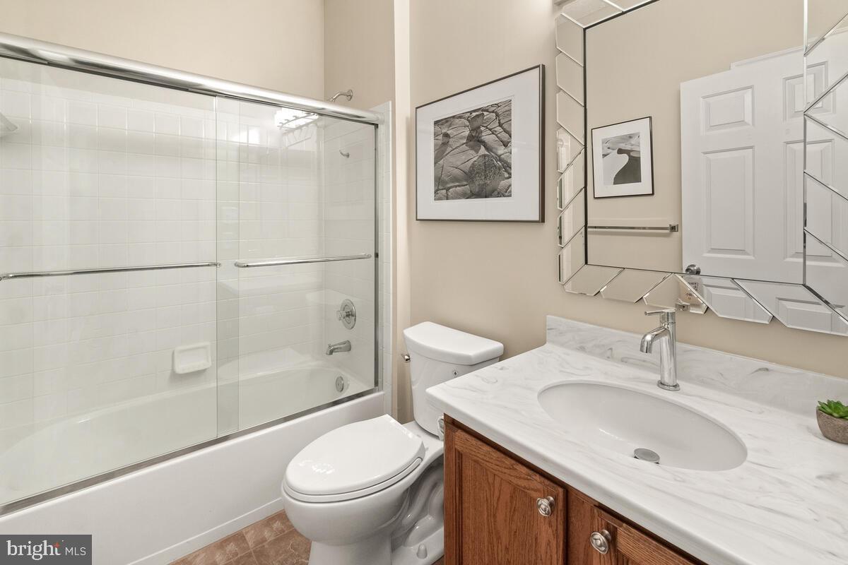 CAMBRIDGE FARMS - Residential