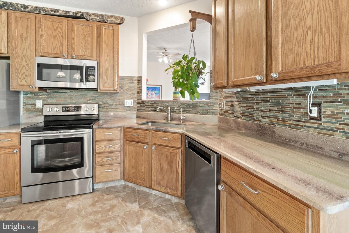 CAMBRIDGE FARMS - Residential