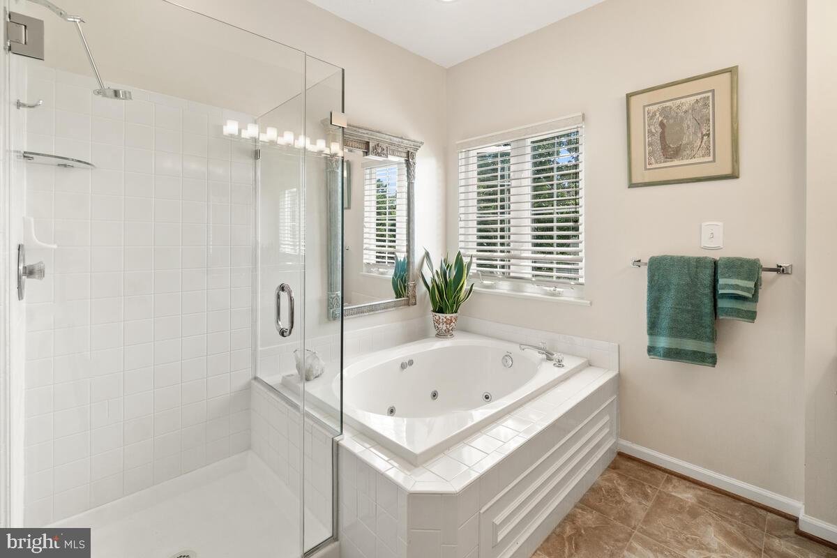 CAMBRIDGE FARMS - Residential