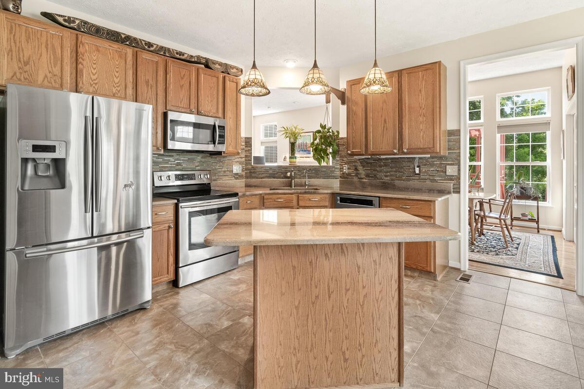 CAMBRIDGE FARMS - Residential