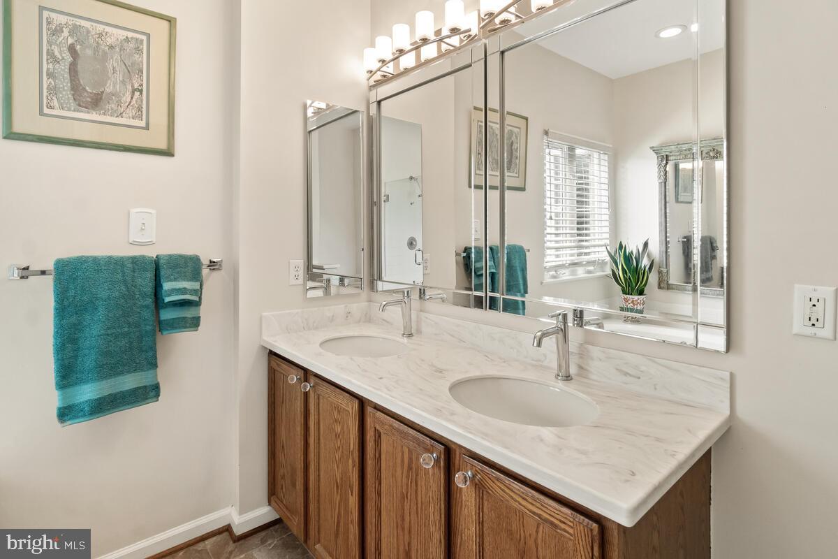 CAMBRIDGE FARMS - Residential