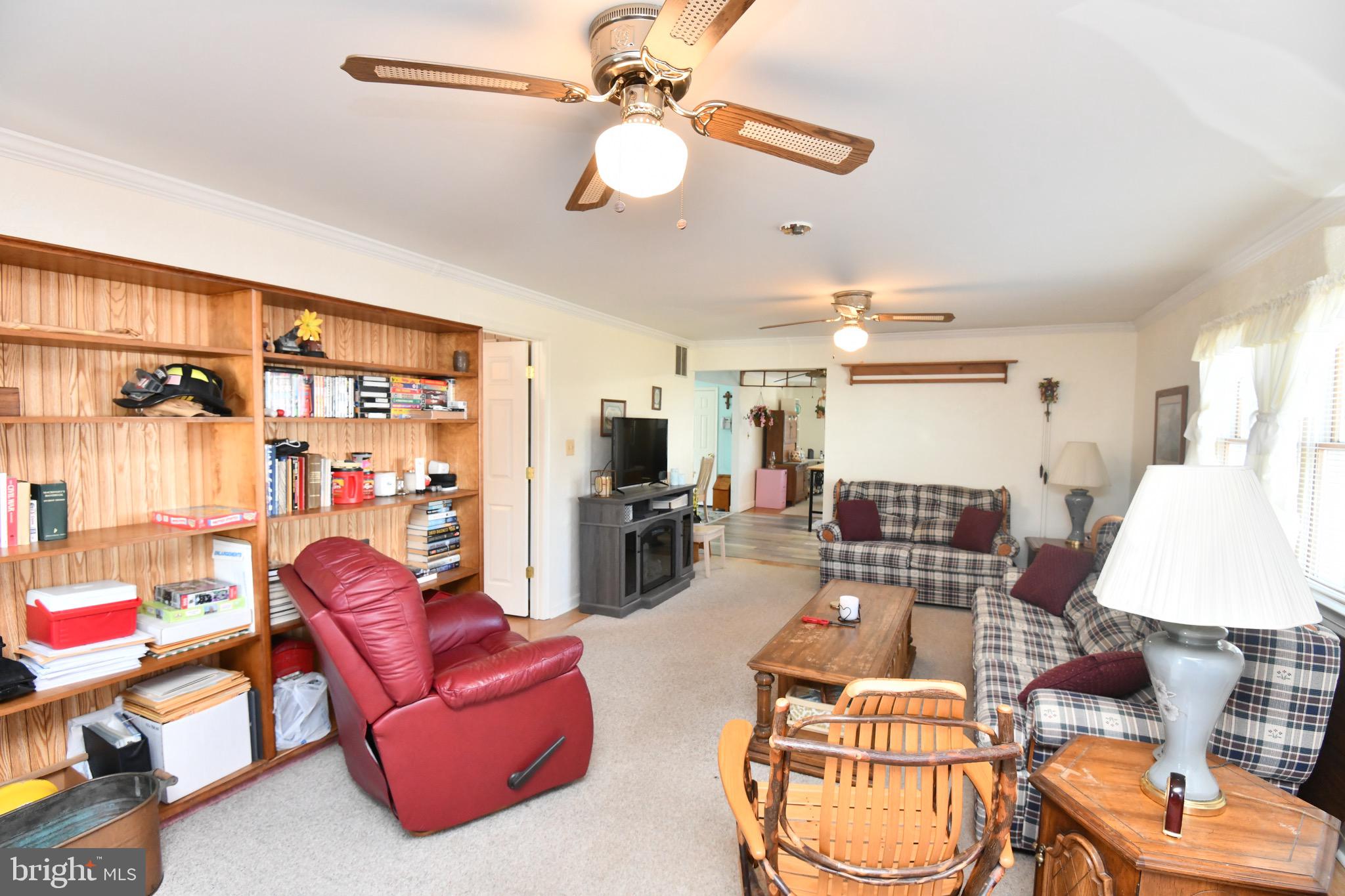 YORKSHIRE VILLAGE - Residential