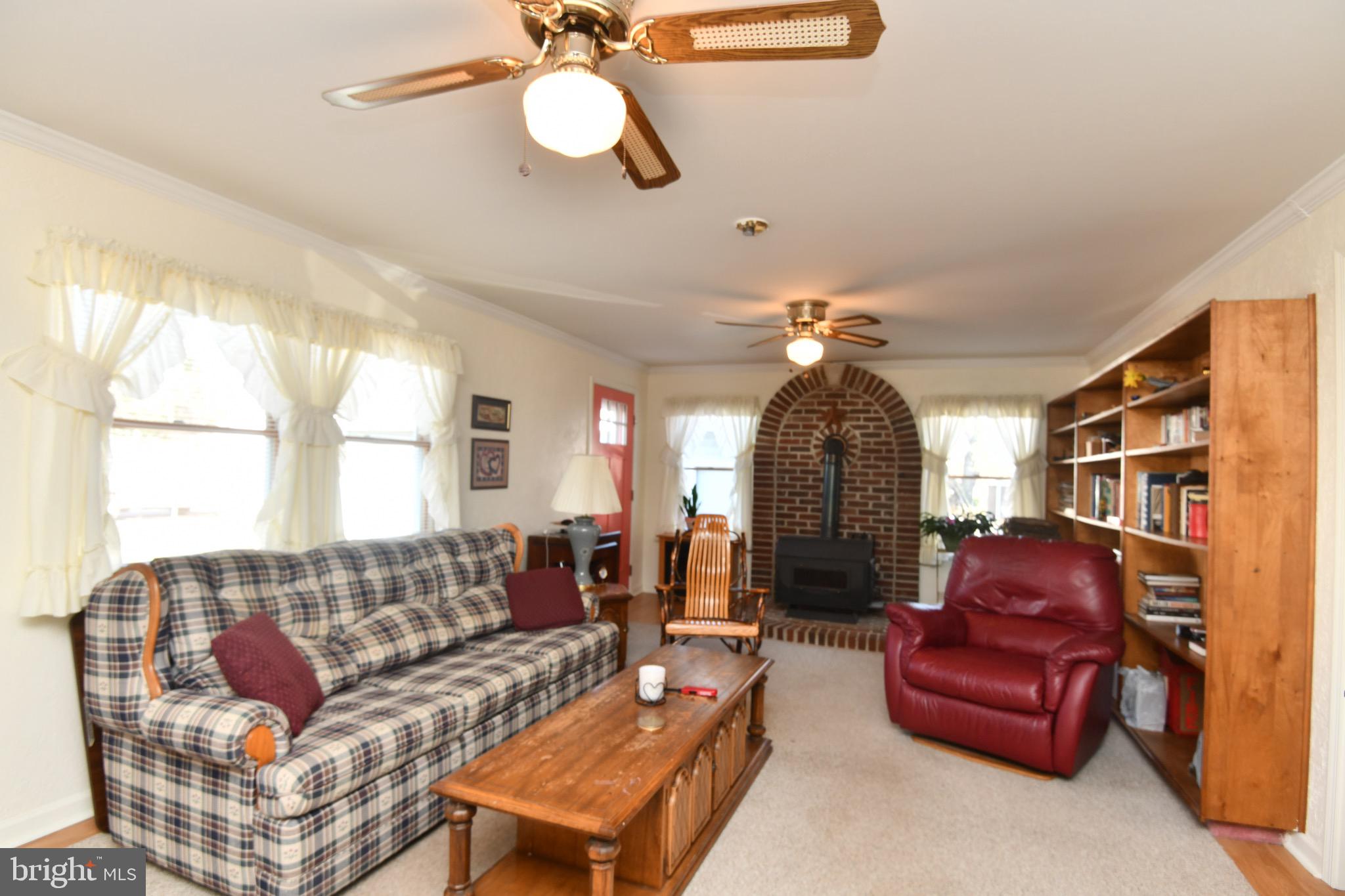 YORKSHIRE VILLAGE - Residential