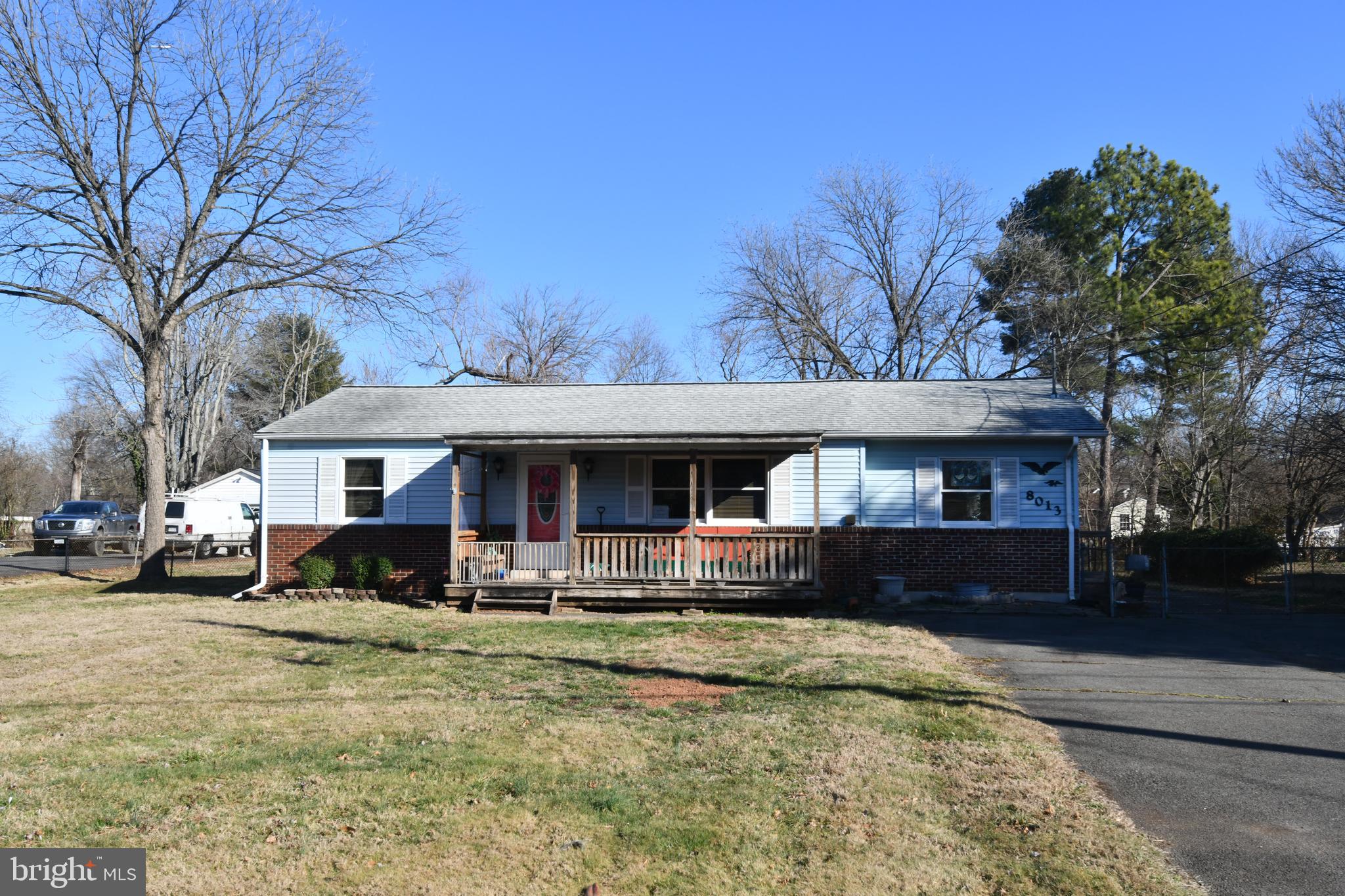 YORKSHIRE VILLAGE - Residential