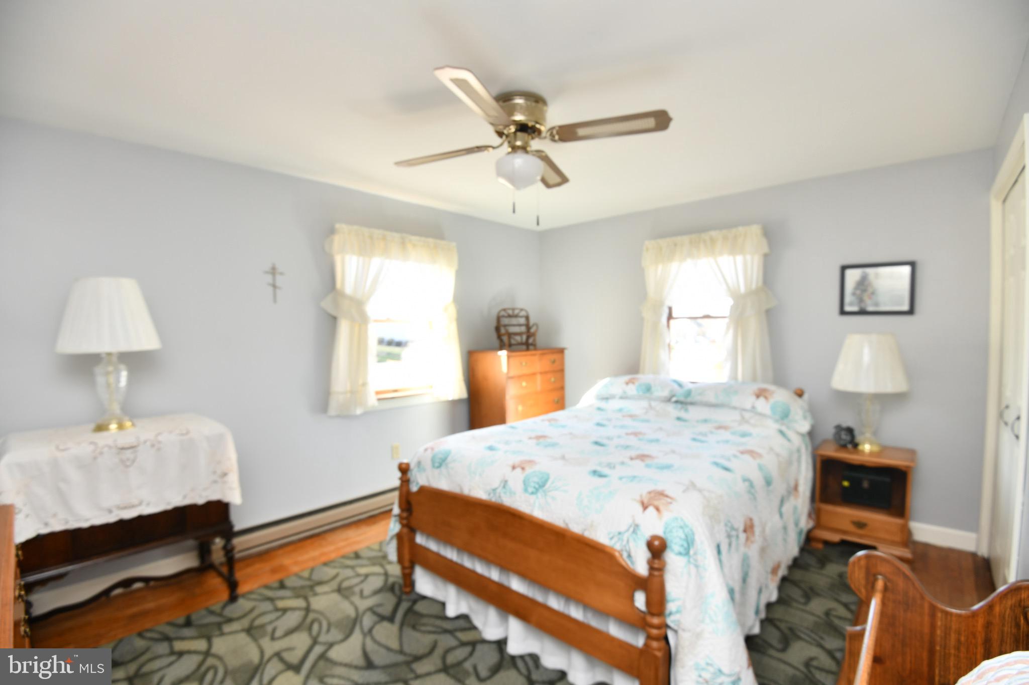 YORKSHIRE VILLAGE - Residential