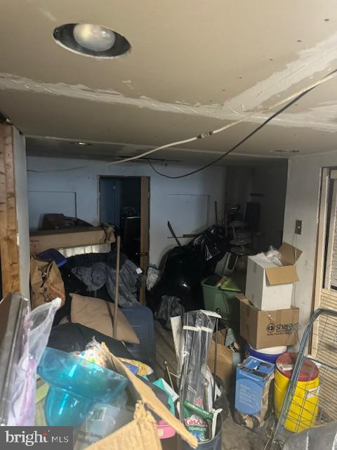 SUMMERDALE - Residential