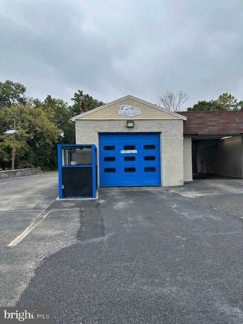 Photo of 31 W Lakeview Avenue, OAKLYN, NJ 08107 (MLS # NJCD2101686)