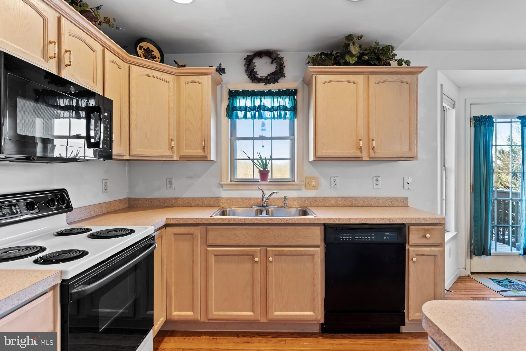 FAIRVIEW - Residential