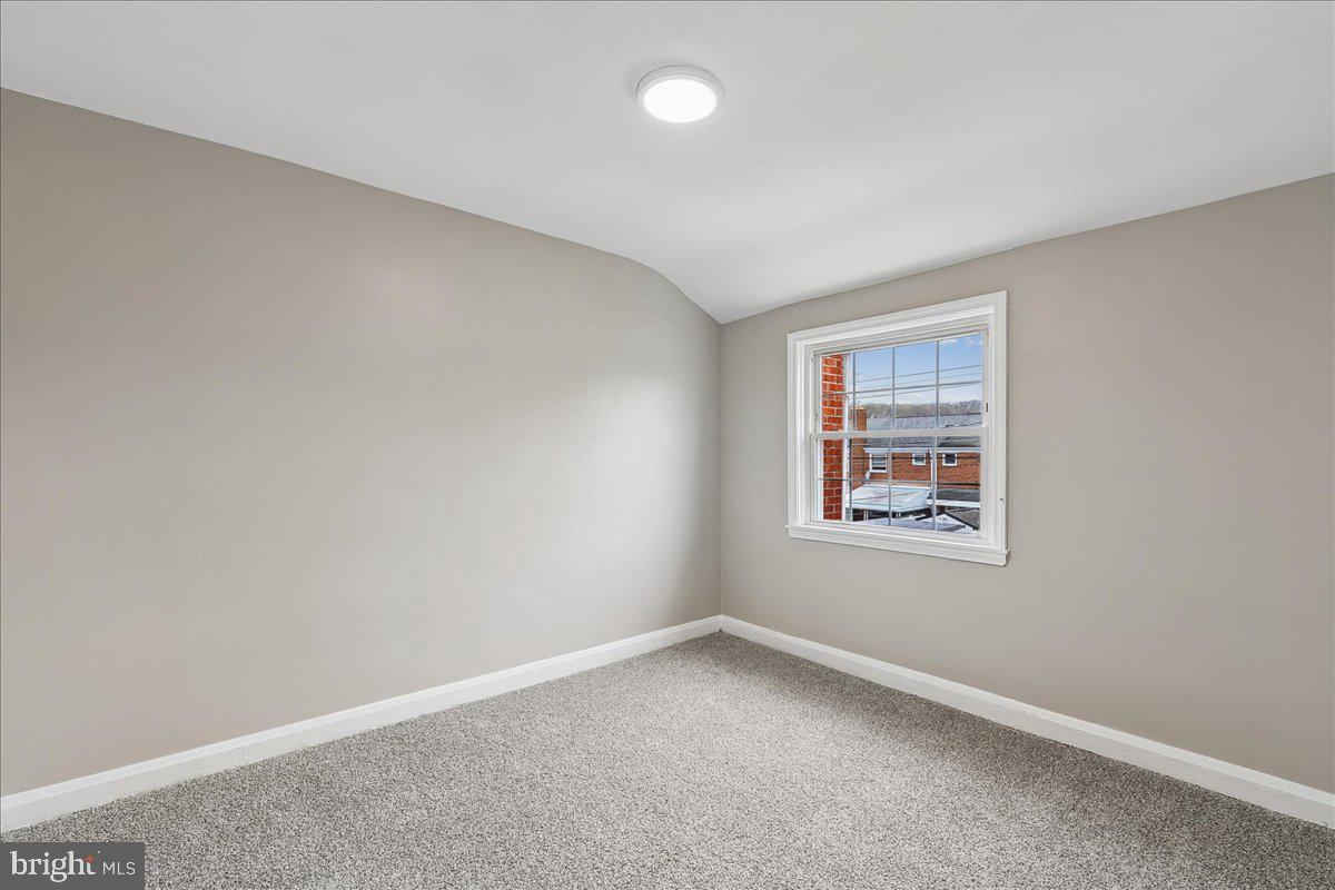 MIDDLESEX - Residential