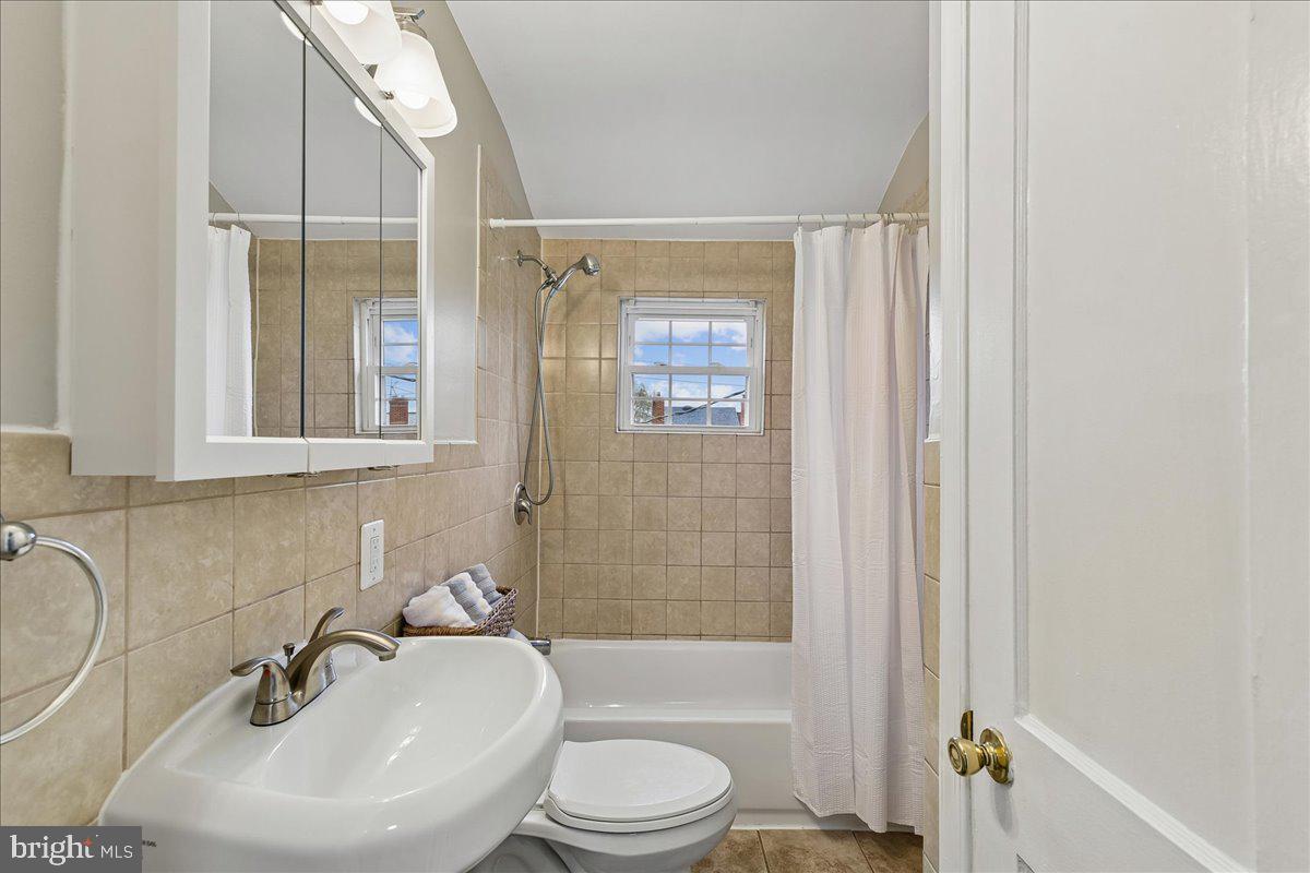 MIDDLESEX - Residential