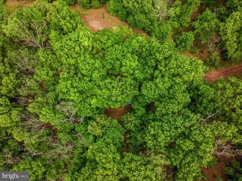 Tiny photo for 98 Ore Trail, BERKELEY SPRINGS, WV 25411 (MLS # WVMO2007630)