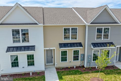 Townhouse For Sale - 106 Rubaker Way Way #156<br/> Kent County, DOVER, DE 19901