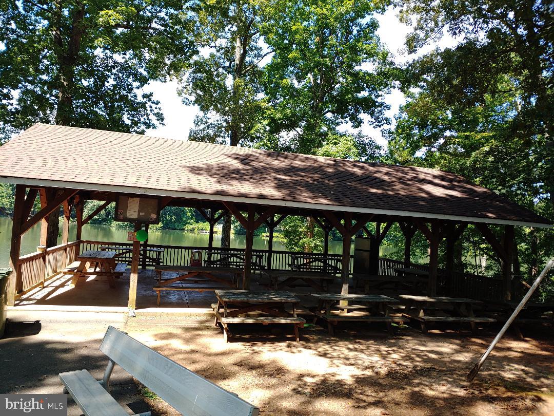 LAKE ARROWHEAD - Residential