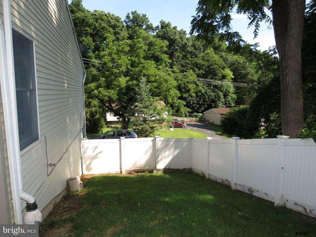 TRI HILL - Residential