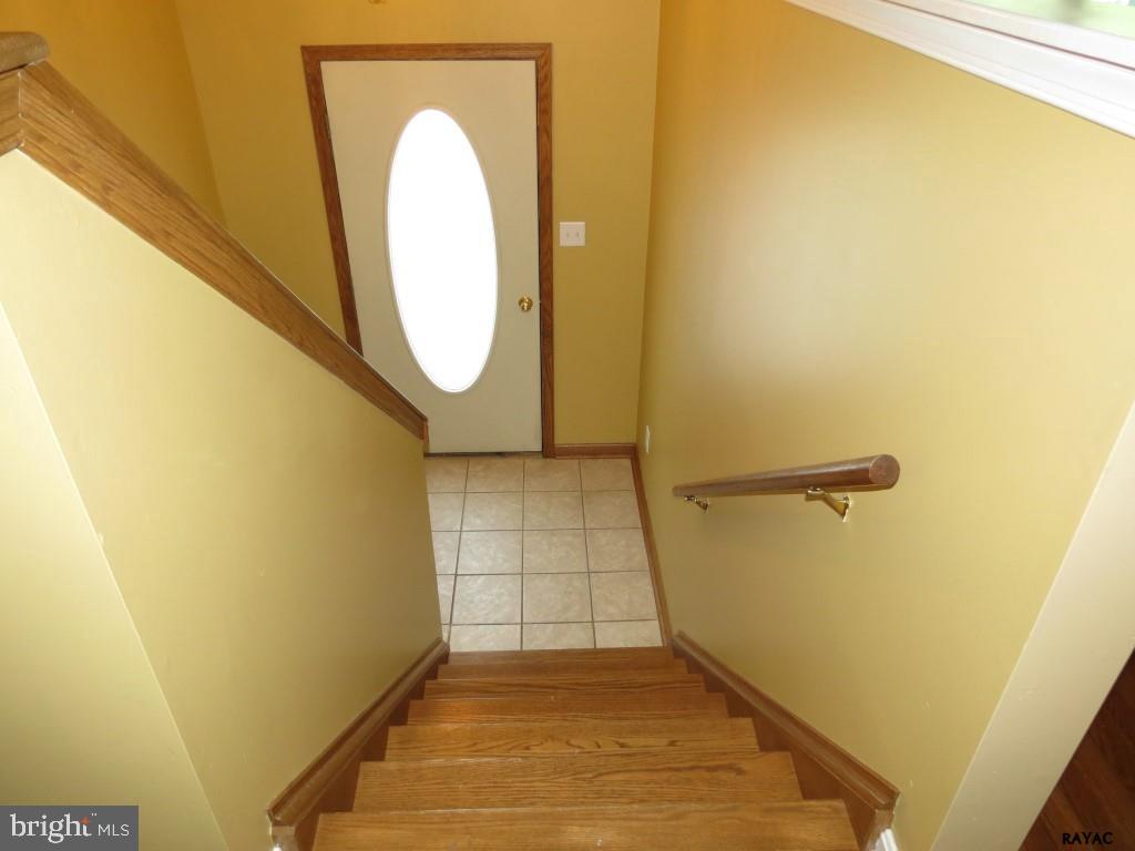 TRI HILL - Residential