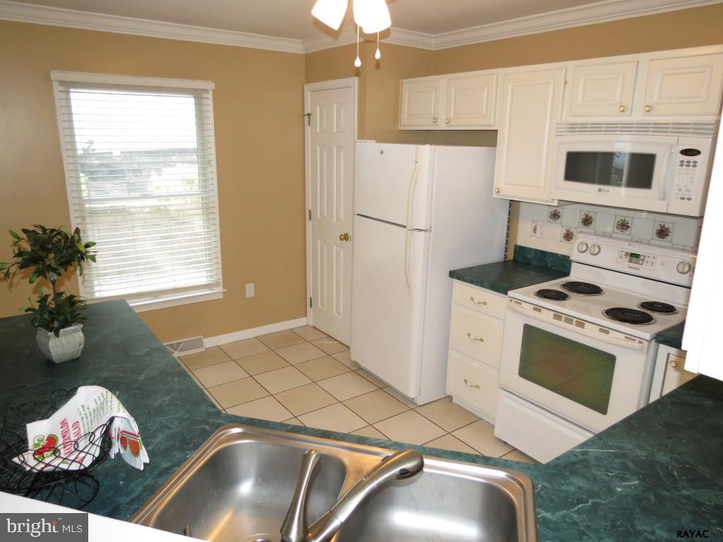 TRI HILL - Residential