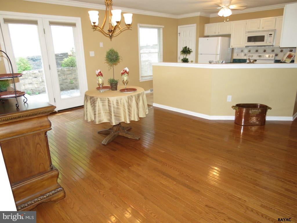 TRI HILL - Residential