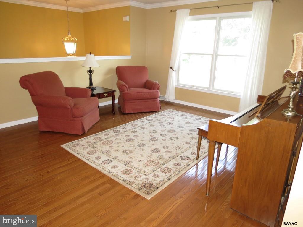 TRI HILL - Residential
