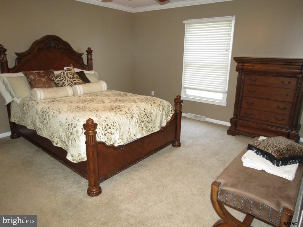 TRI HILL - Residential