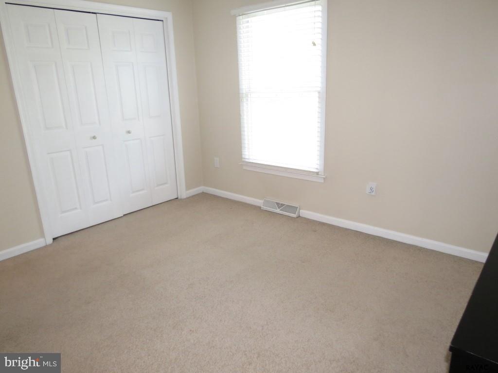 TRI HILL - Residential