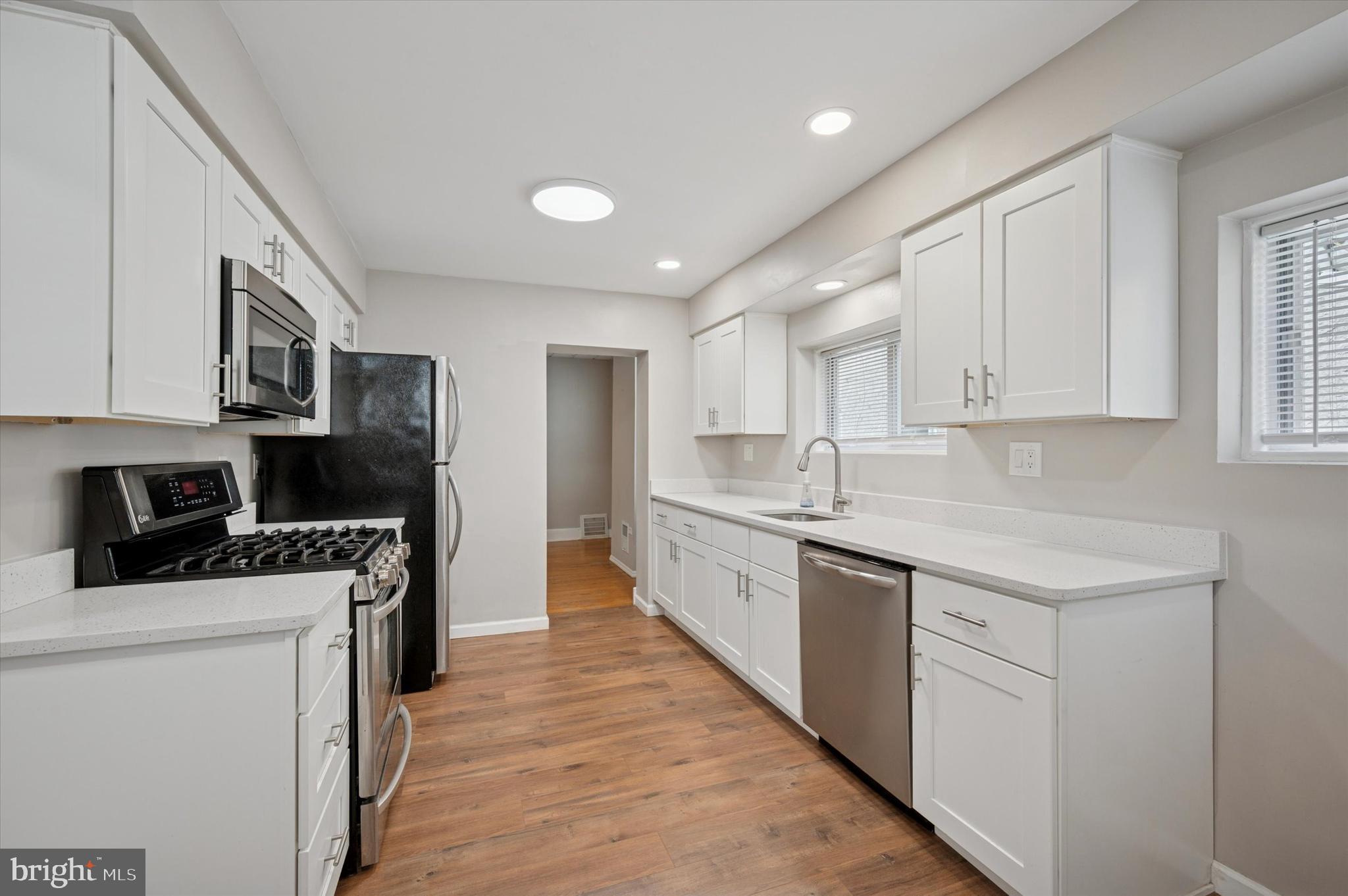 MANAYUNK - Residential Lease