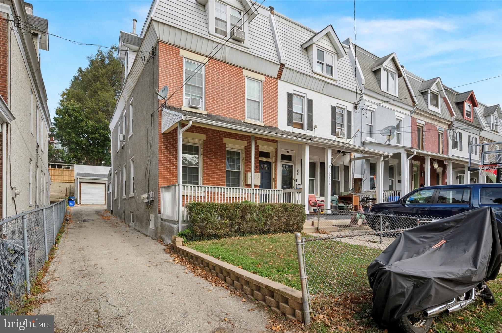 MANAYUNK - Residential Lease