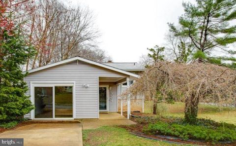 9064 ANDROMEDA DRIVE BURKE VA 22015