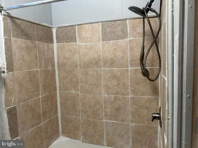 PHILADELPHIA (WEST) - Residential