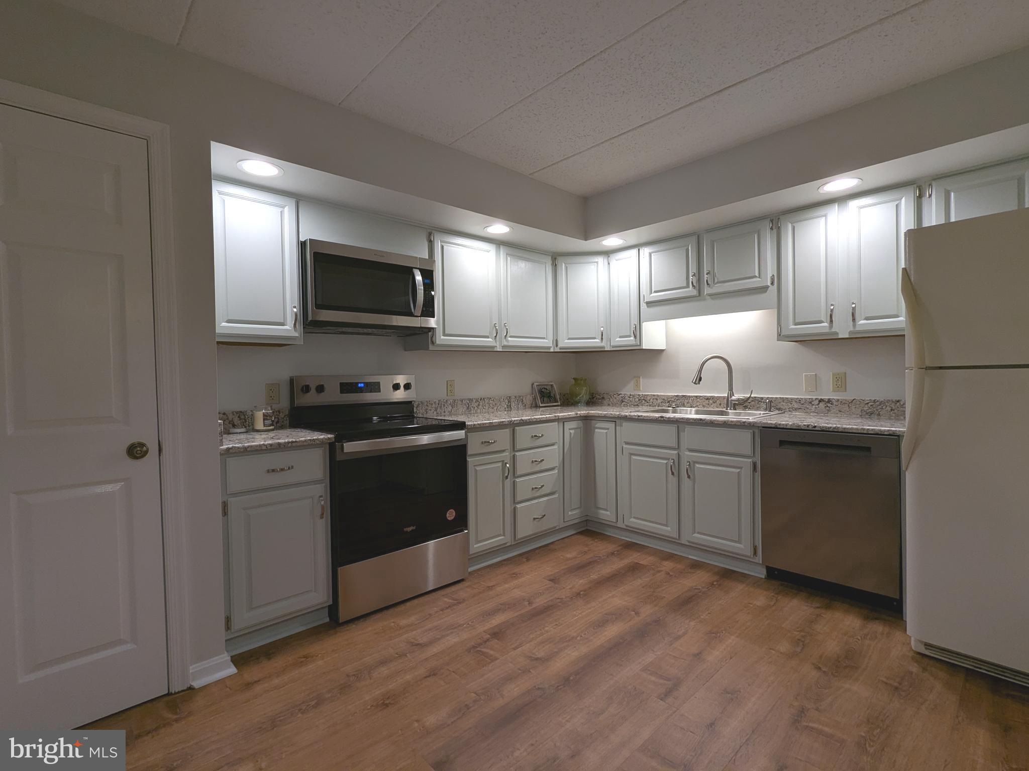 CANAL WOODS III - Residential