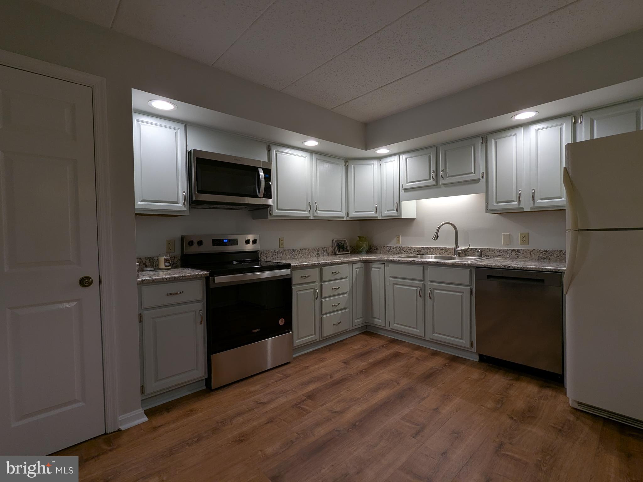 CANAL WOODS III - Residential