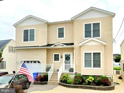 Homes For Sale - 37 Frank Drive Dr<br/> MANAHAWKIN, NJ 08050