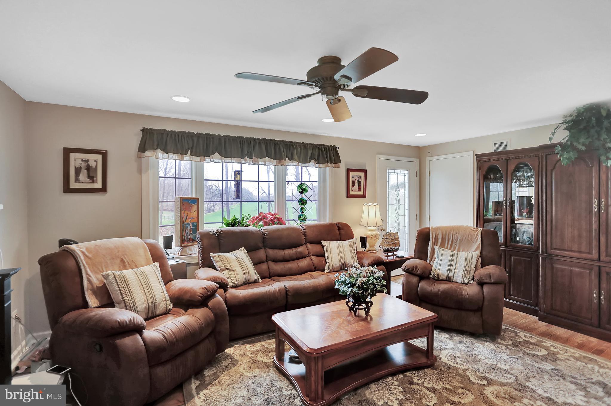 PARKTON - Residential Lease